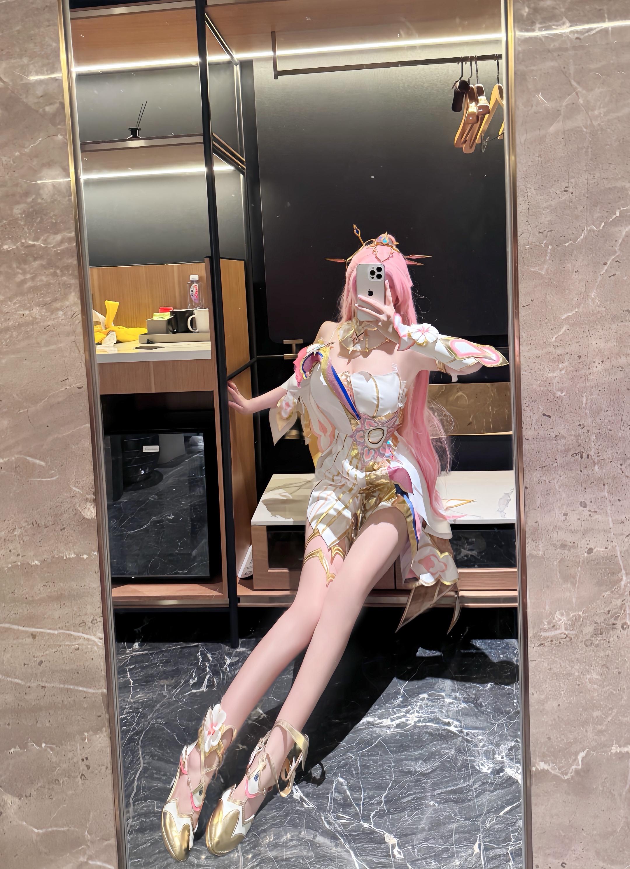 项羽会喜欢我的新衣服吗虞姬蛇年限定