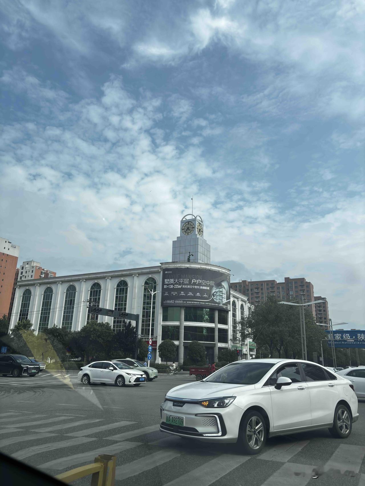 西安阎良区，好像是被西安遗忘的地方，主要这里离西安主城区比较远，这个阎良区从啥时