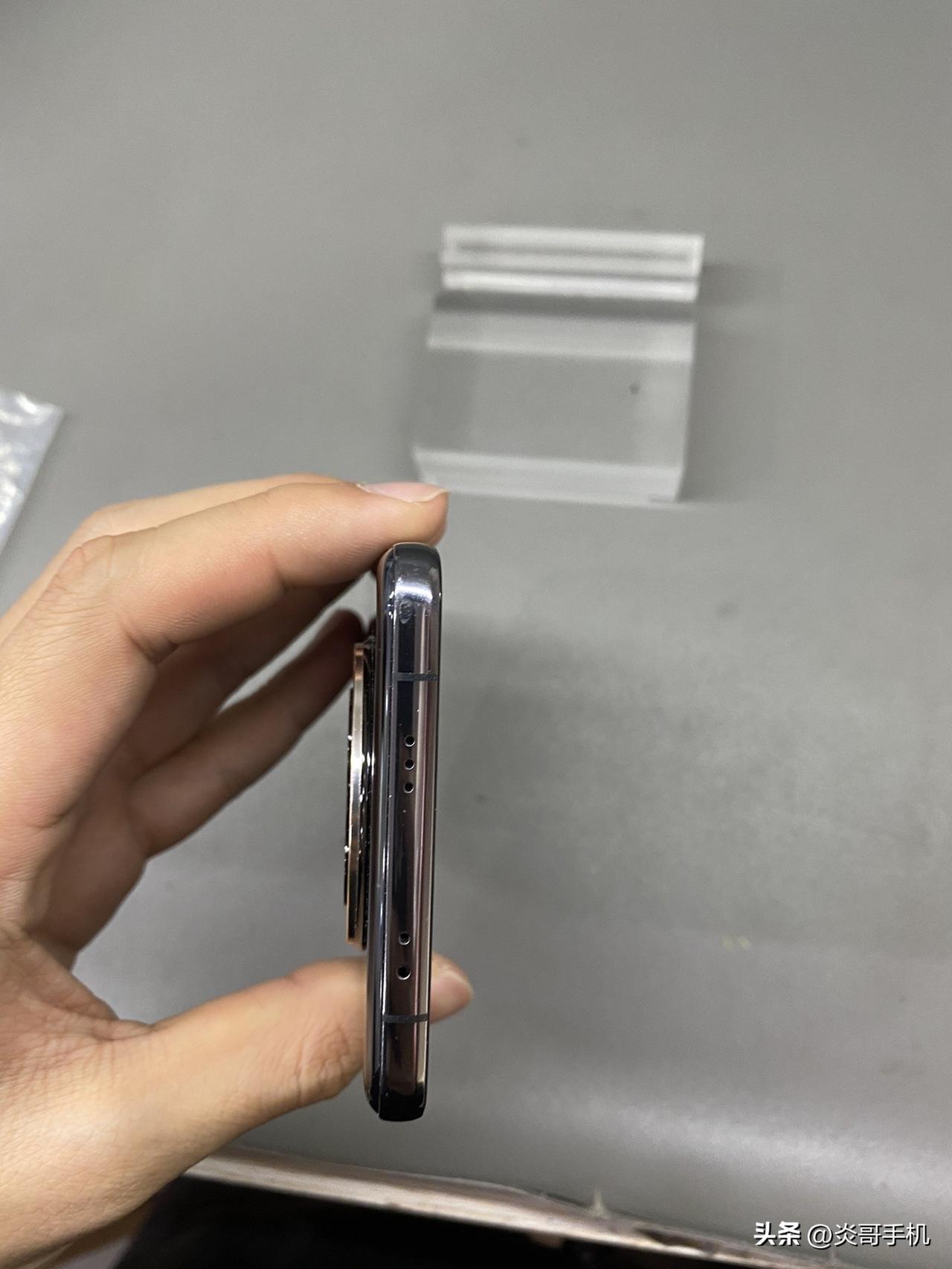 华为mate50 8+256  全部原装，没有拆修，这种手机，跌到千元左右，最近