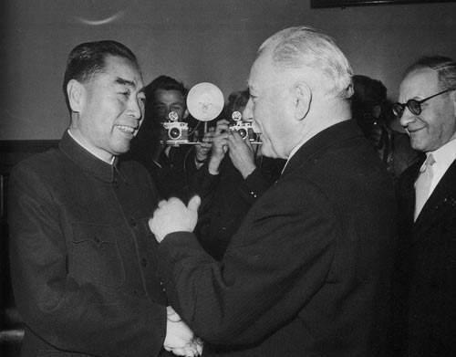 “九龙杯”失踪71年后揭开真相，查出凶手后周恩来强调追回，不能影响感情！
195