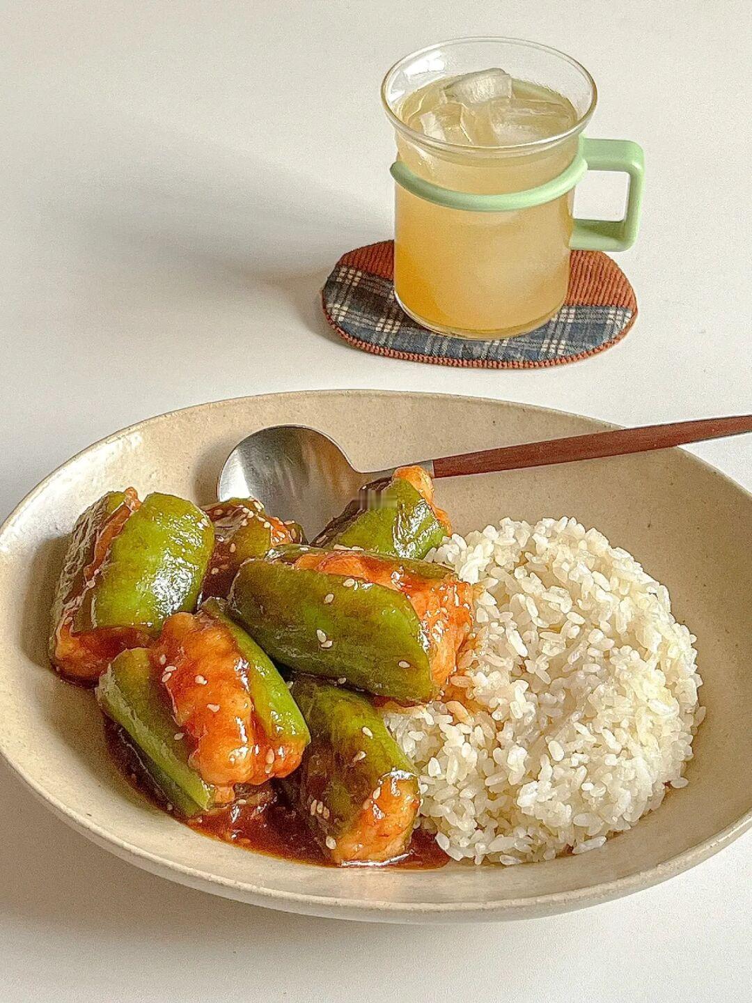 减脂餐天花板｜好吃又掉秤的青椒酿虾滑饭🍚