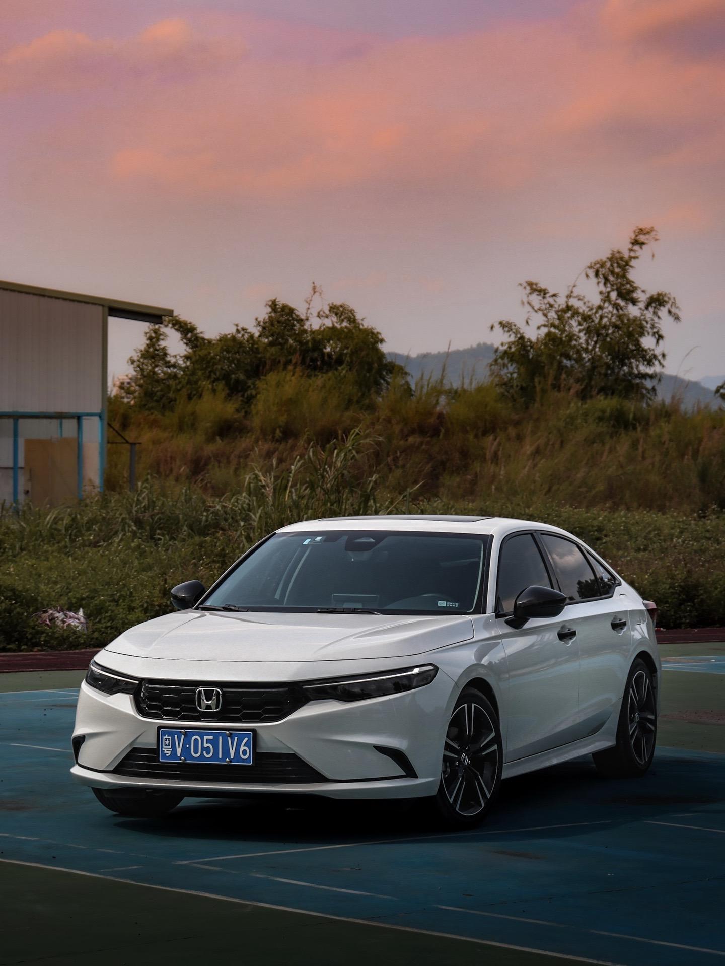 这线条，这尾灯，越看越喜欢