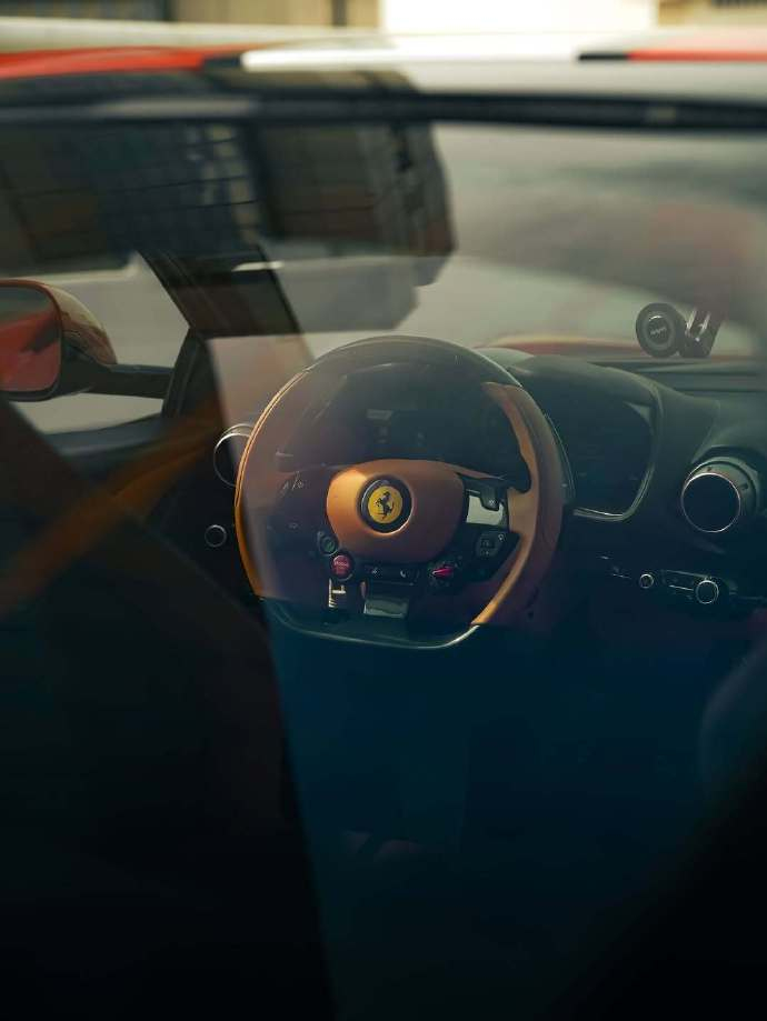 论法拉利的燃油旗舰，812 Superfast必须拥有姓名！这台堪称跃马自吸V1