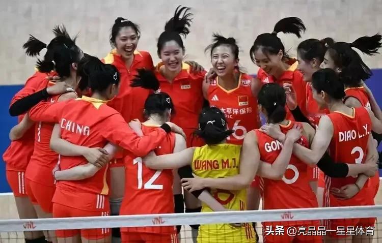 坦白说！蔡斌会带这12人，去征战巴黎奥运

主攻：朱婷，李盈莹，吴梦洁，王云蕗
