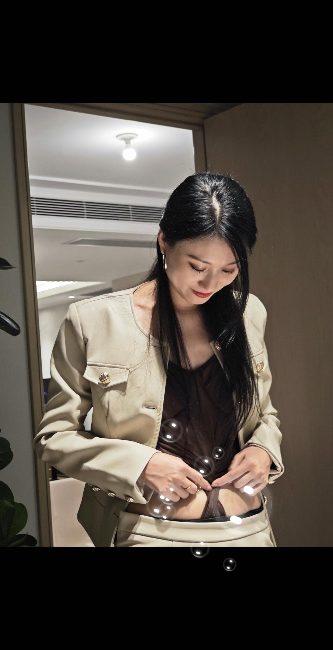 知性女人 反差感 大嫂氛围感 东方美学 穿西装的女人