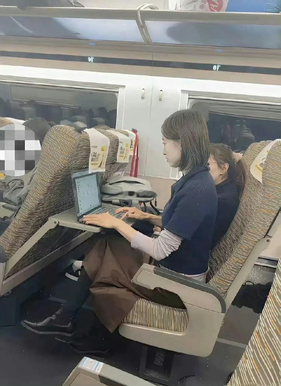 很好奇这么忙的人月薪有五六万吗？ 