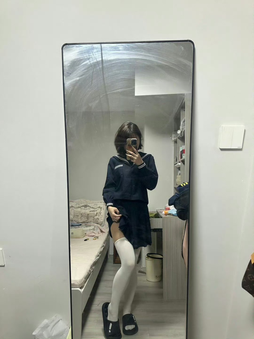 再也不把穷s了挂嘴边了，这下好了真要穷s了 