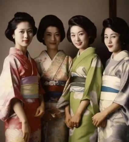 为什么日本的女性做梦都想当寡妇？

这话听着特冷血，但你别不信，真有不少日本女人