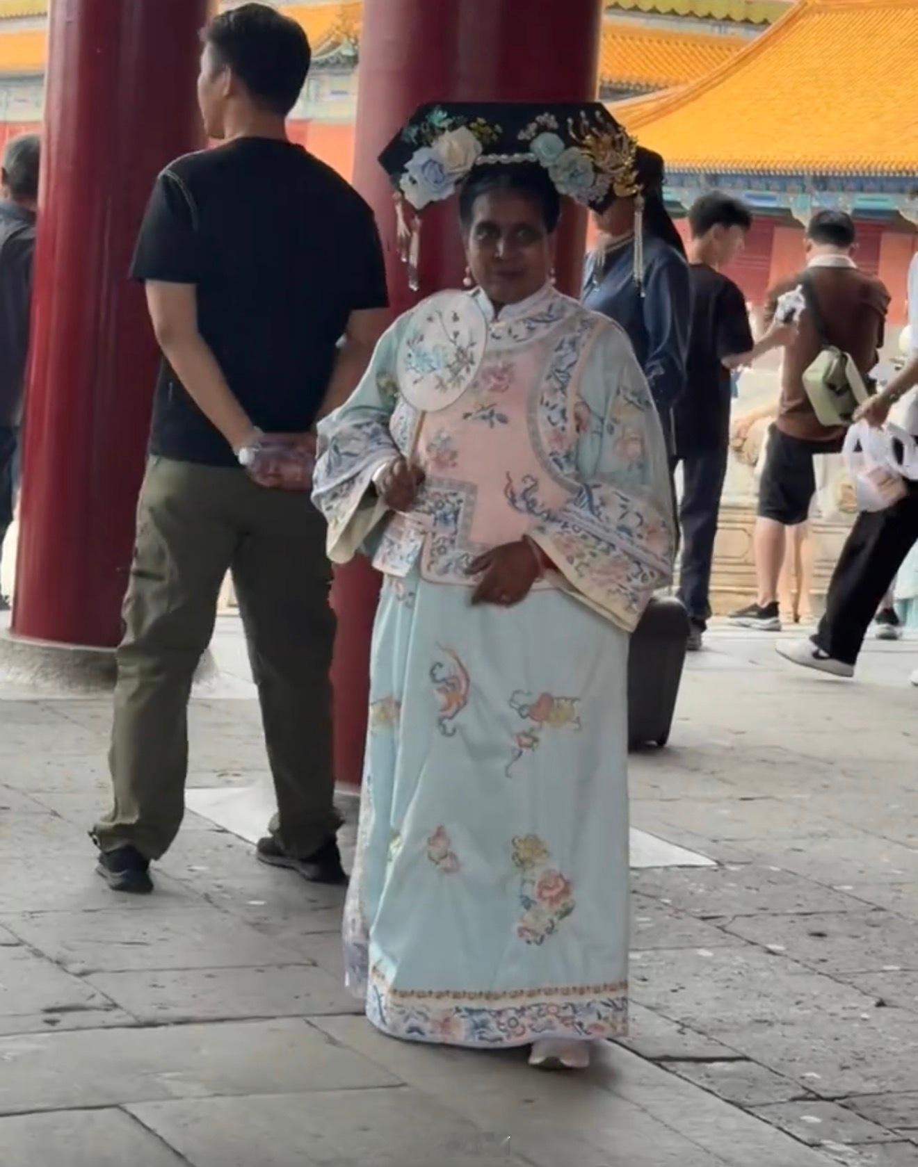 给咖啡格格您请安了喂