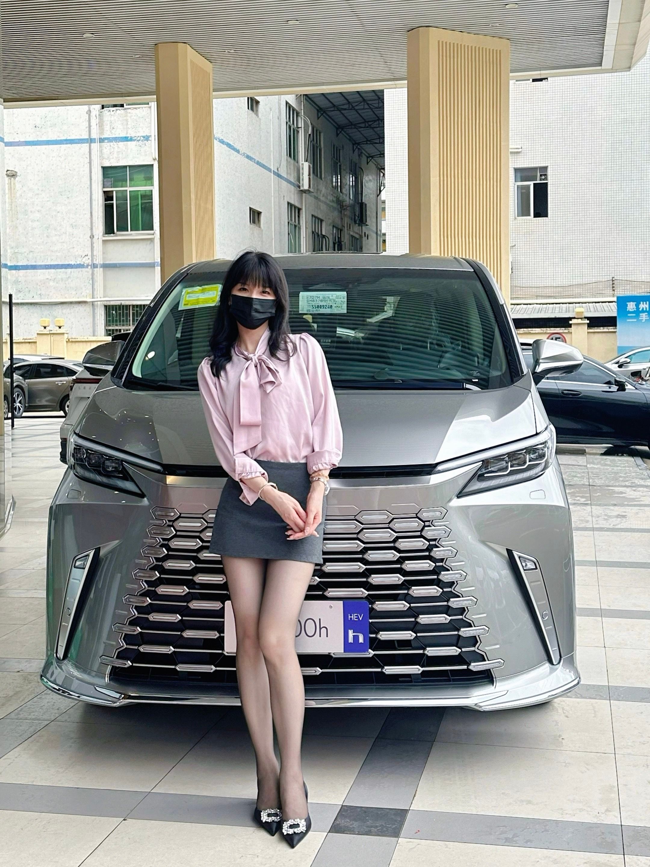 雷尔法依然是保姆车中的天花板[doge] ​​​