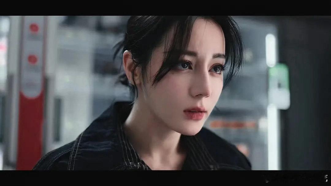 迪丽热巴两个卫蓝对手戏虽然不能同时拥有一切，迪丽热巴就这个一人分饰两角爽啊！演的