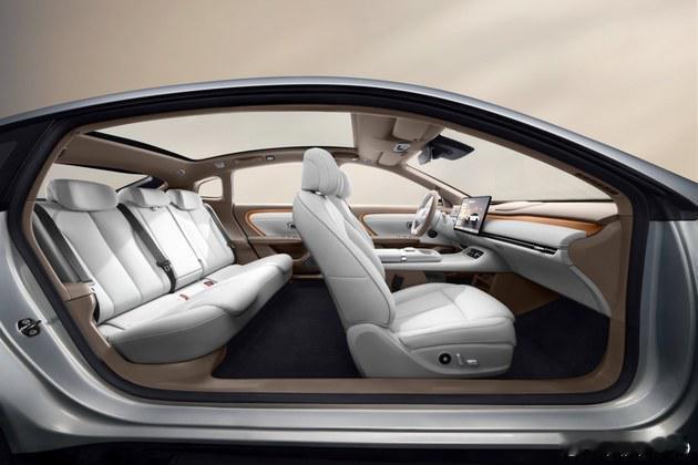 新车速递 | 长安启源A06越级上市 极端听劝 极致宠粉 越级价值 降维供给新华