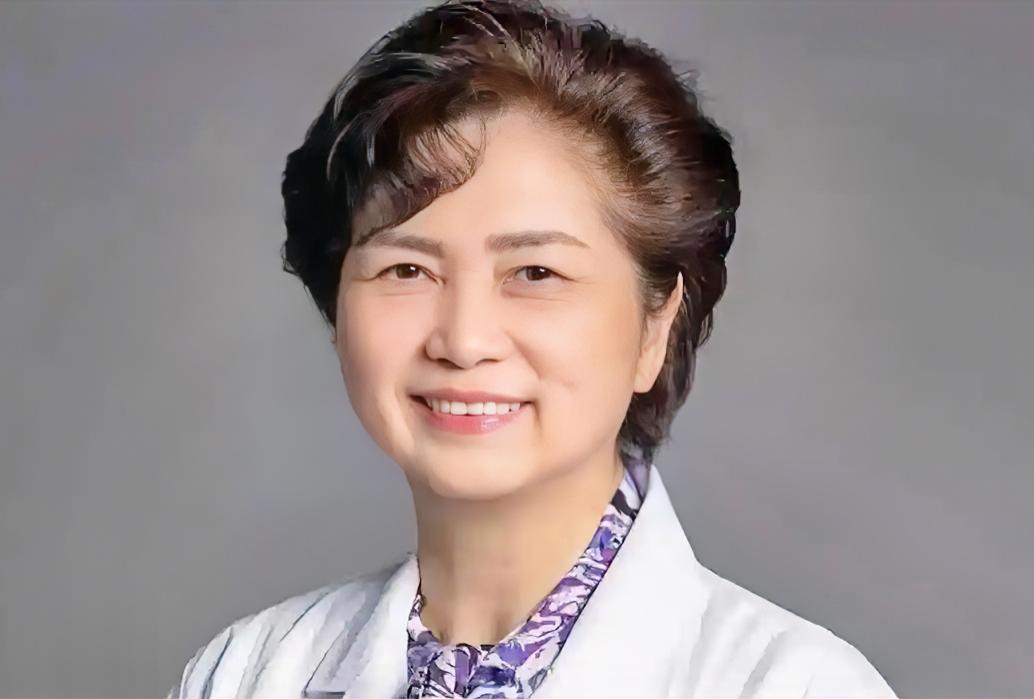 最近，甲流来势汹汹，高烧、酸痛缠人，吃对比吃多更重要！
李兰娟院士推荐，别贪橘子