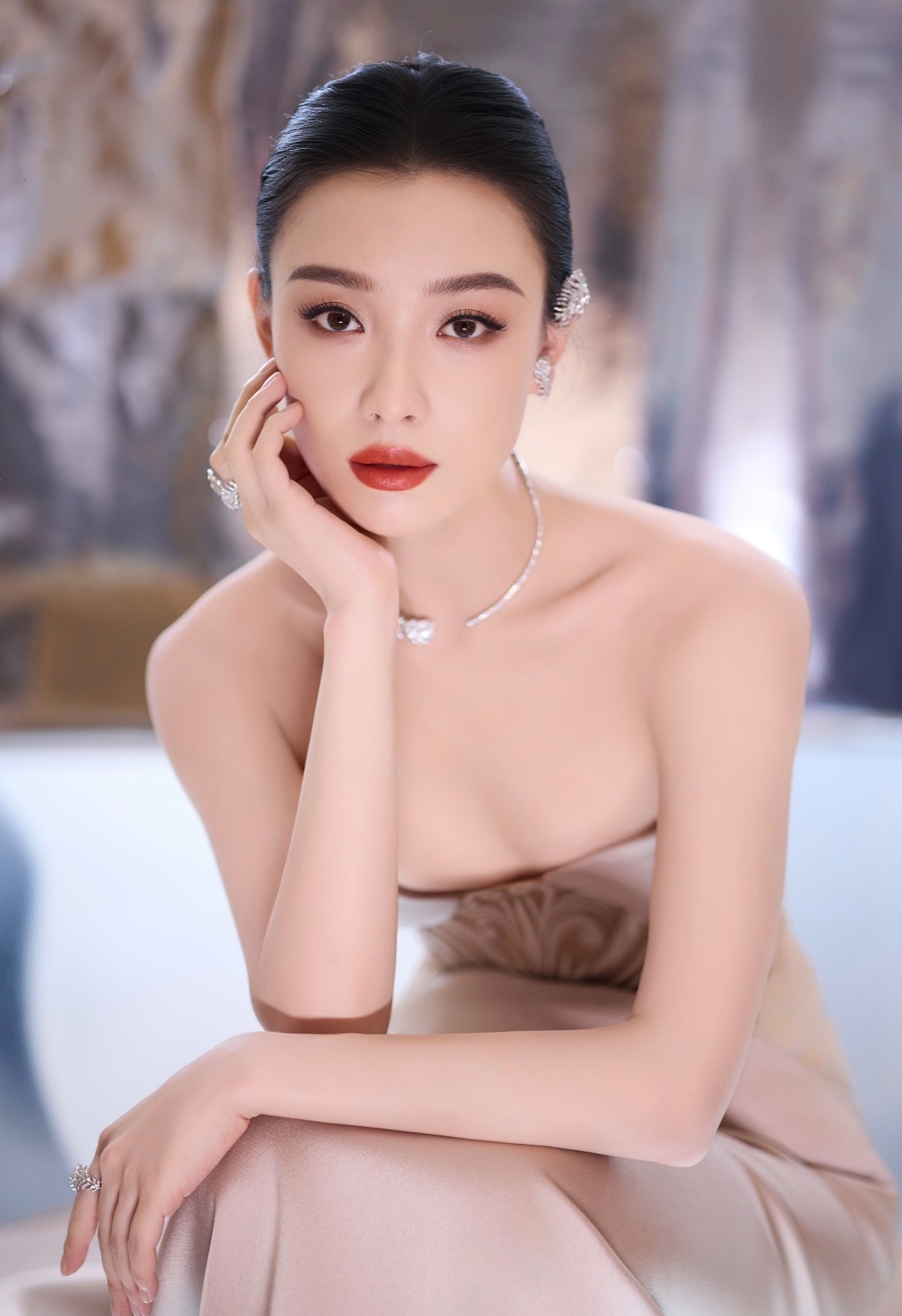 倪妮 好美一颗头这个红毯没有倪妮绝对不行！！！为什么倪妮就不能是俺的妈咪妈咪妈咪