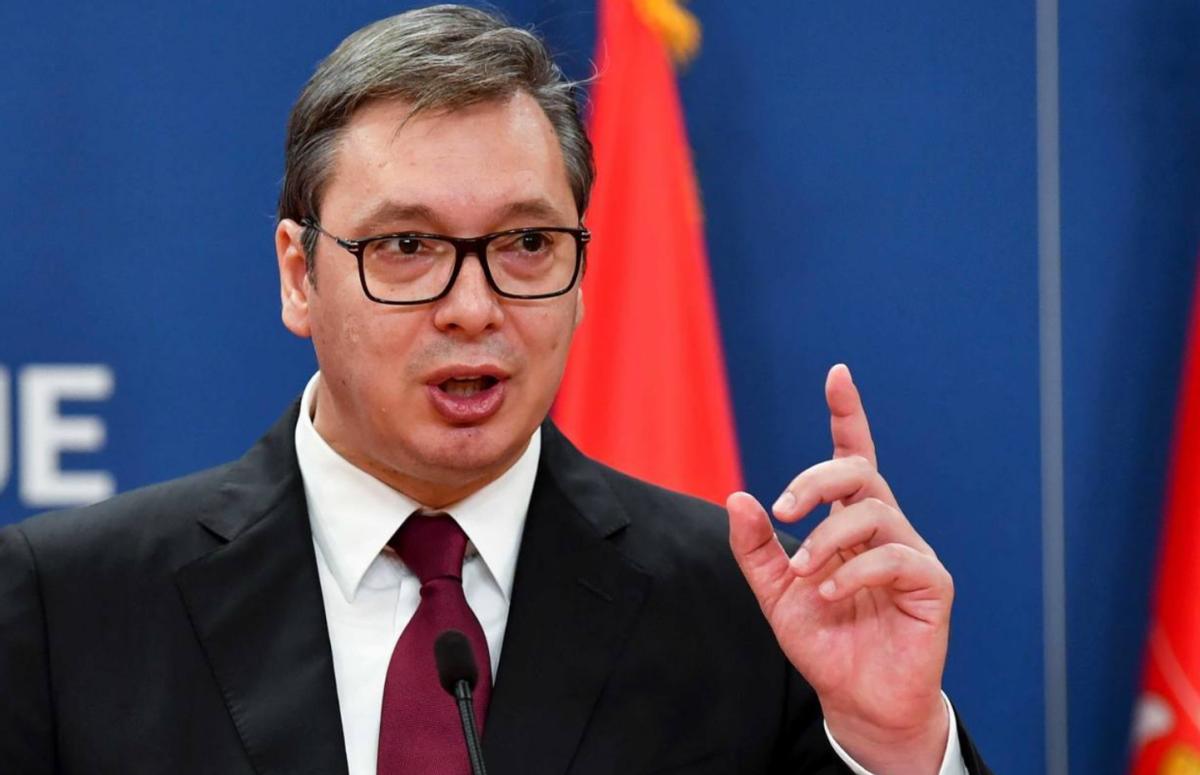 武契奇铺满红地毯，泽连斯基得到最高礼遇，普京看后是何感受？泽连斯基罕见访问塞尔维