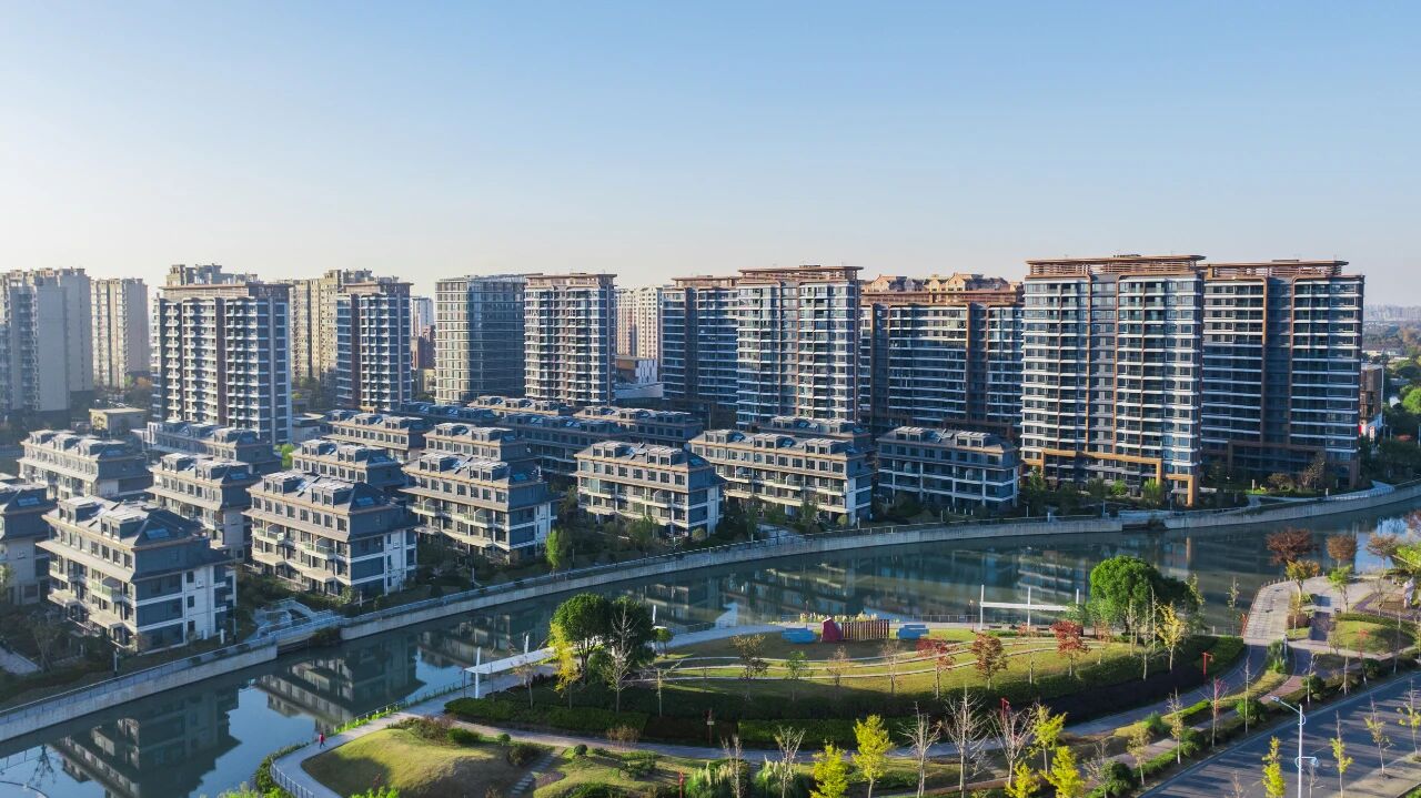 官方认证的“公园宅”！世纪尚城荣获上海市园林绿化“三星”项目