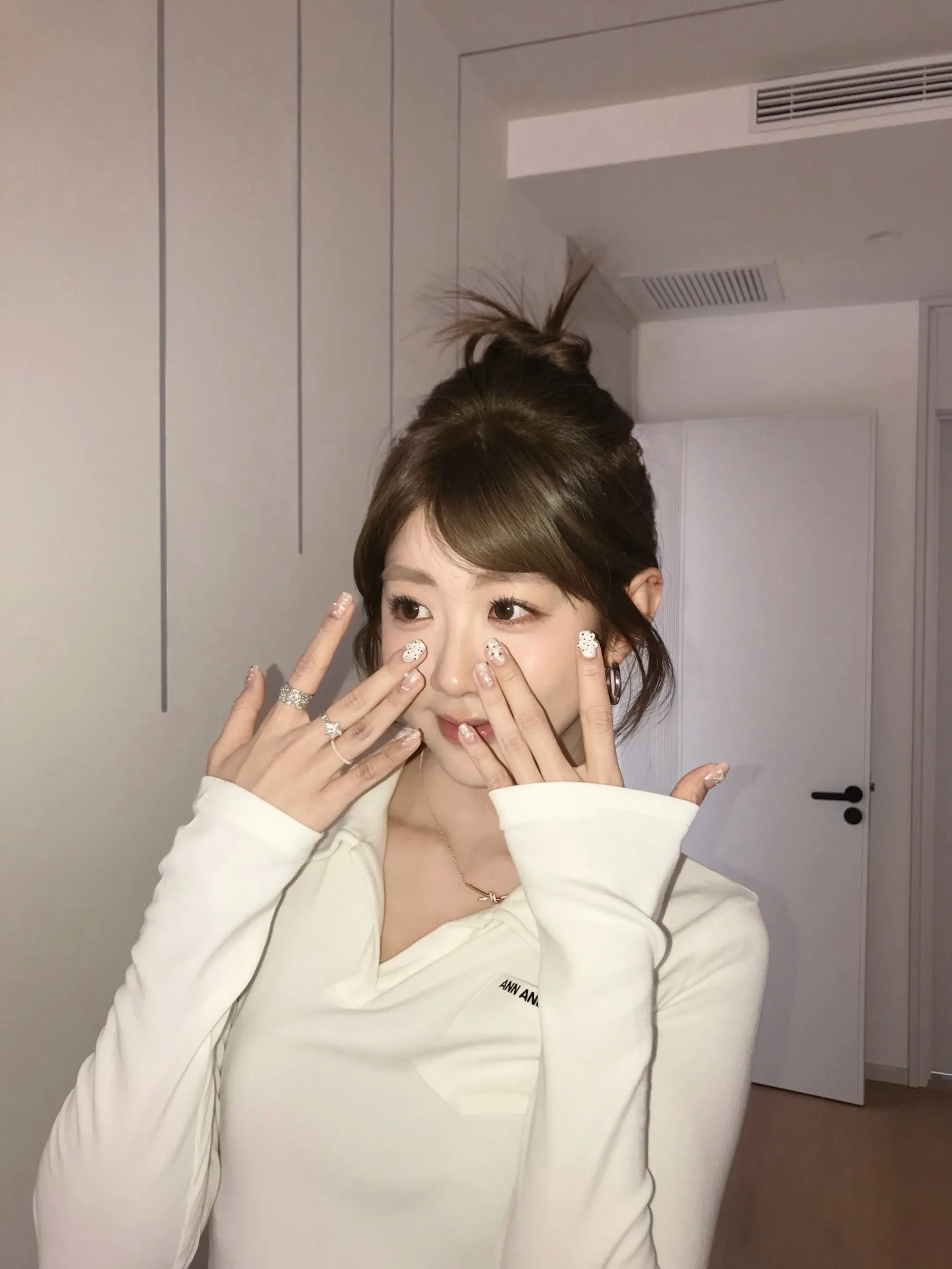 春日美甲我先做啦 好喜欢波点小花嘻嘻嘻