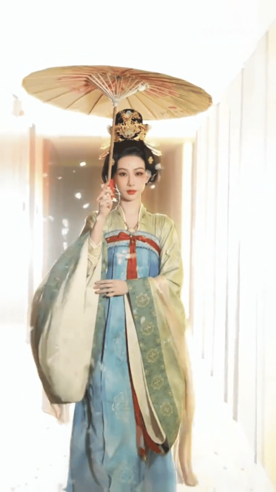 电视剧国色芳华 国色天香，芳华绝代，温婉之下如何藏匿坚毅底色？旖丽之貌，却有傲骨