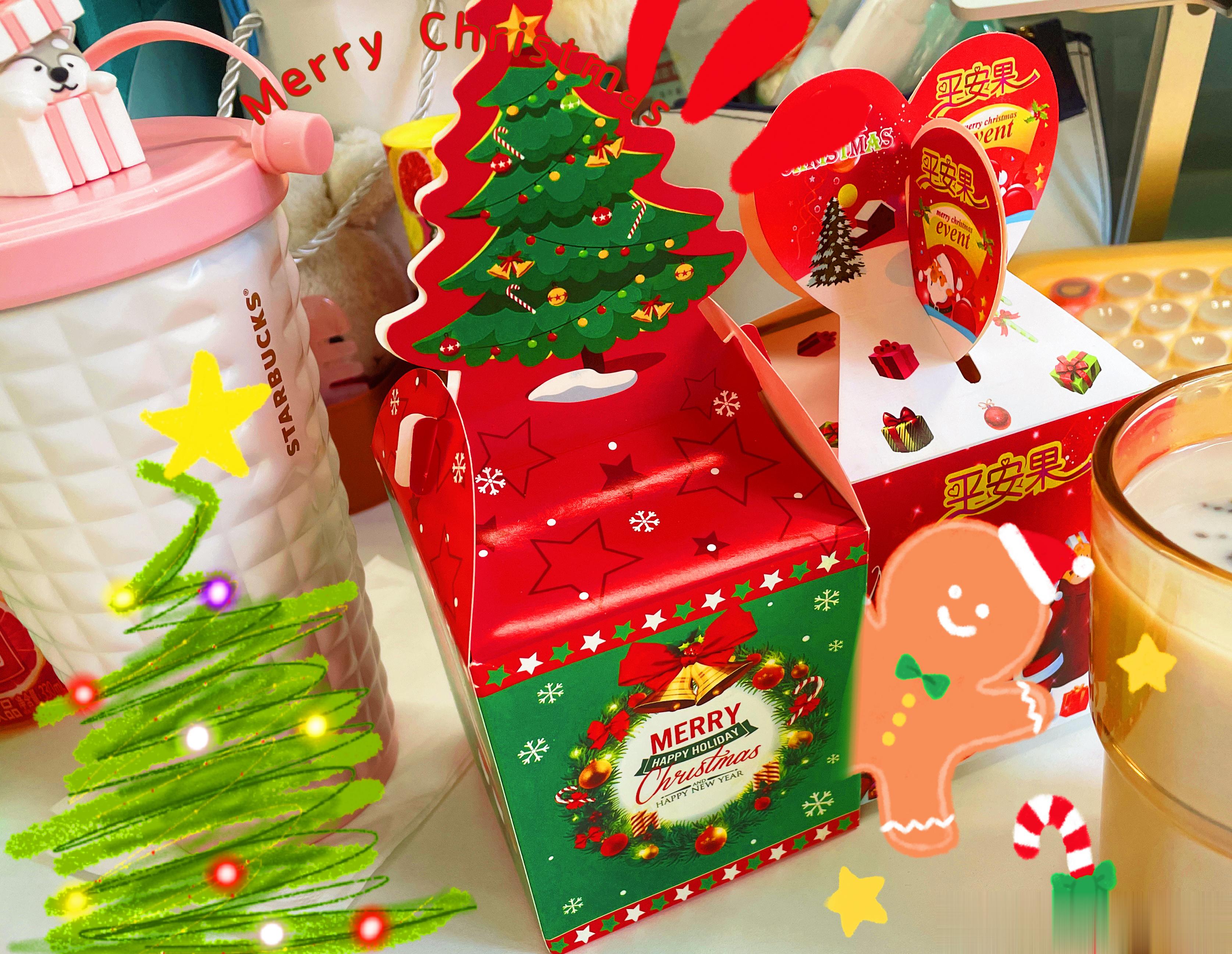 刚到公司就收到了圣诞礼物🎄吼开森！！老婆们圣诞快乐！每天都要快乐哟❤️ ​​​
