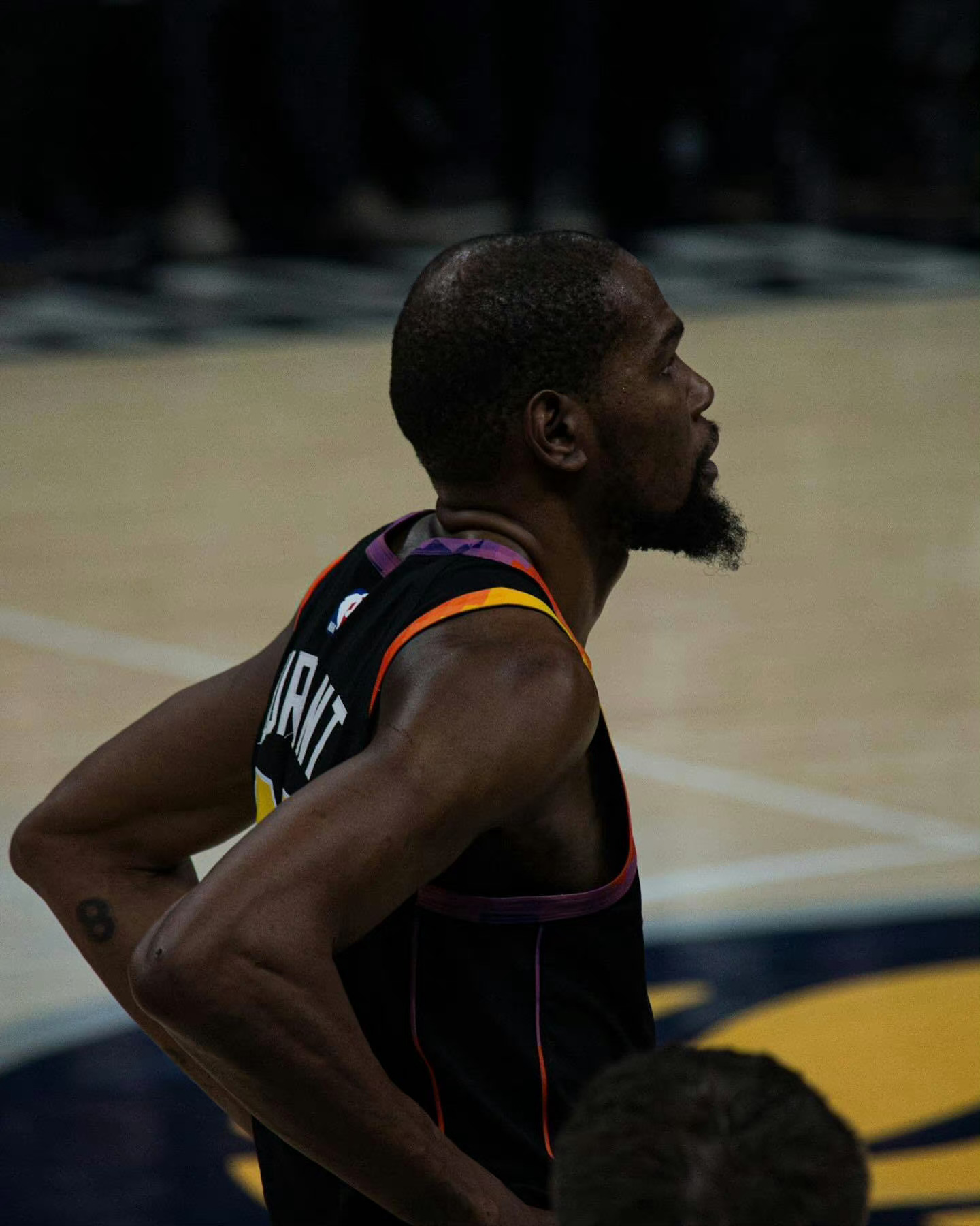 杜兰特用了1025场砍下28000分张伯伦用了825场砍下28000分乔丹用了8