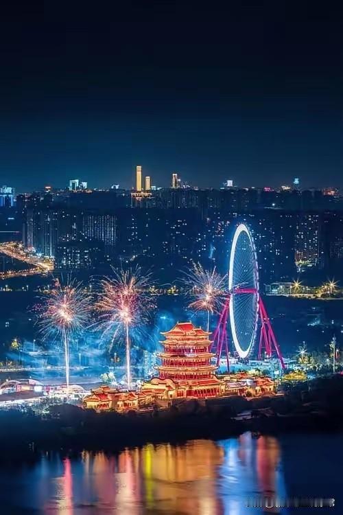 论经济，它只是一个湖南的五线城市，没有长沙的经济实力，没有株洲的工业底蕴，但是它