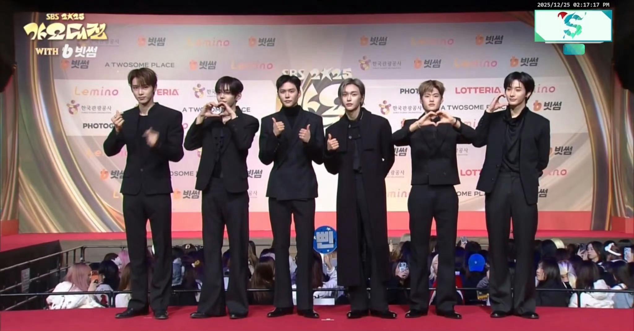 SBS歌谣大战男团红毯图合集SBS红毯sbs歌谣大战