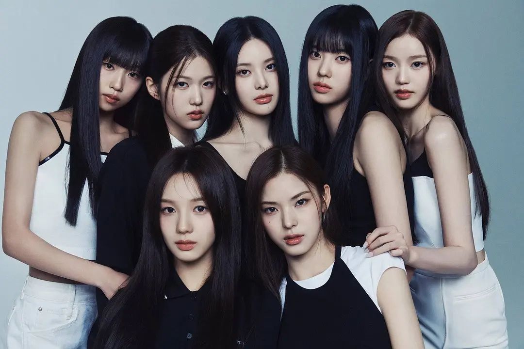新女团izna公式照 ​​​