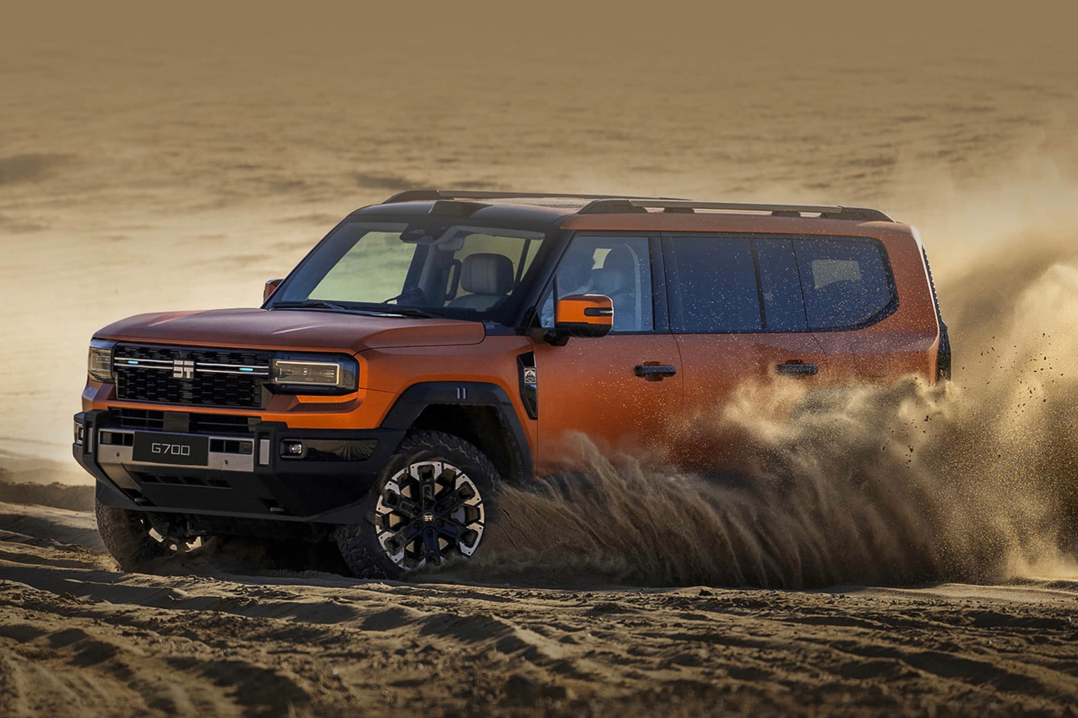 刚才在路上看见了一辆捷途纵横G700的试驾车，印象中我还是第一次在路上见到这个车