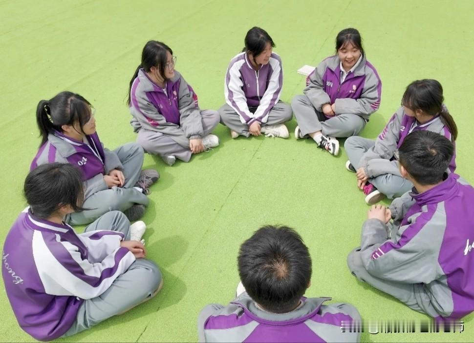 临夏市河州中学用心守护学生心理健康
      临夏市河州中学扎实推进学生心理健