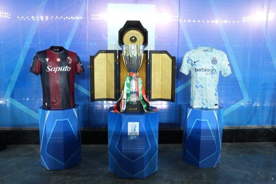 又跪了……国际米兰热点现场 博洛尼亚4比3国际米兰 这几个点球踢得是啥…… 