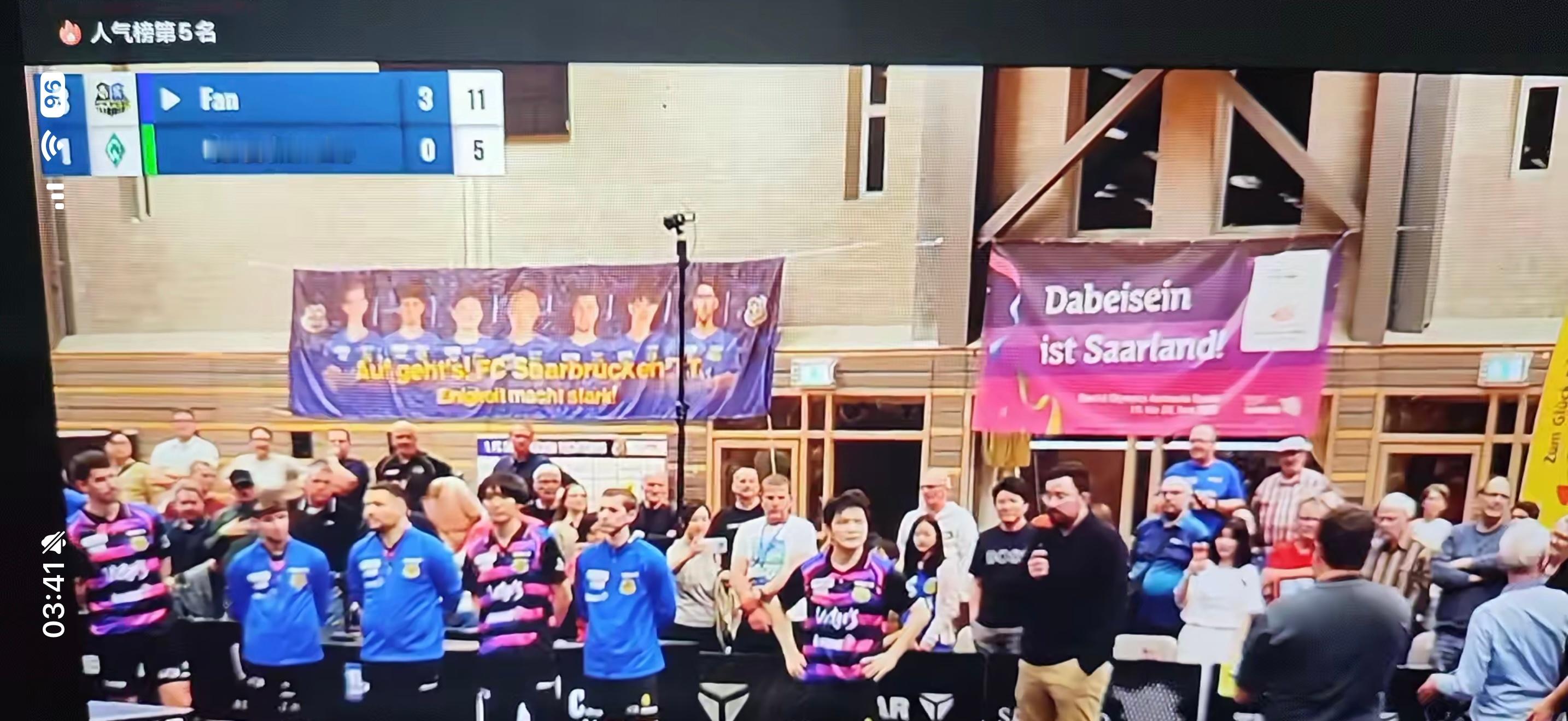 本想睡觉，突然想起还有一个告别仪式，又起来看比赛。小胖第二场比赛主要赢在第一局，