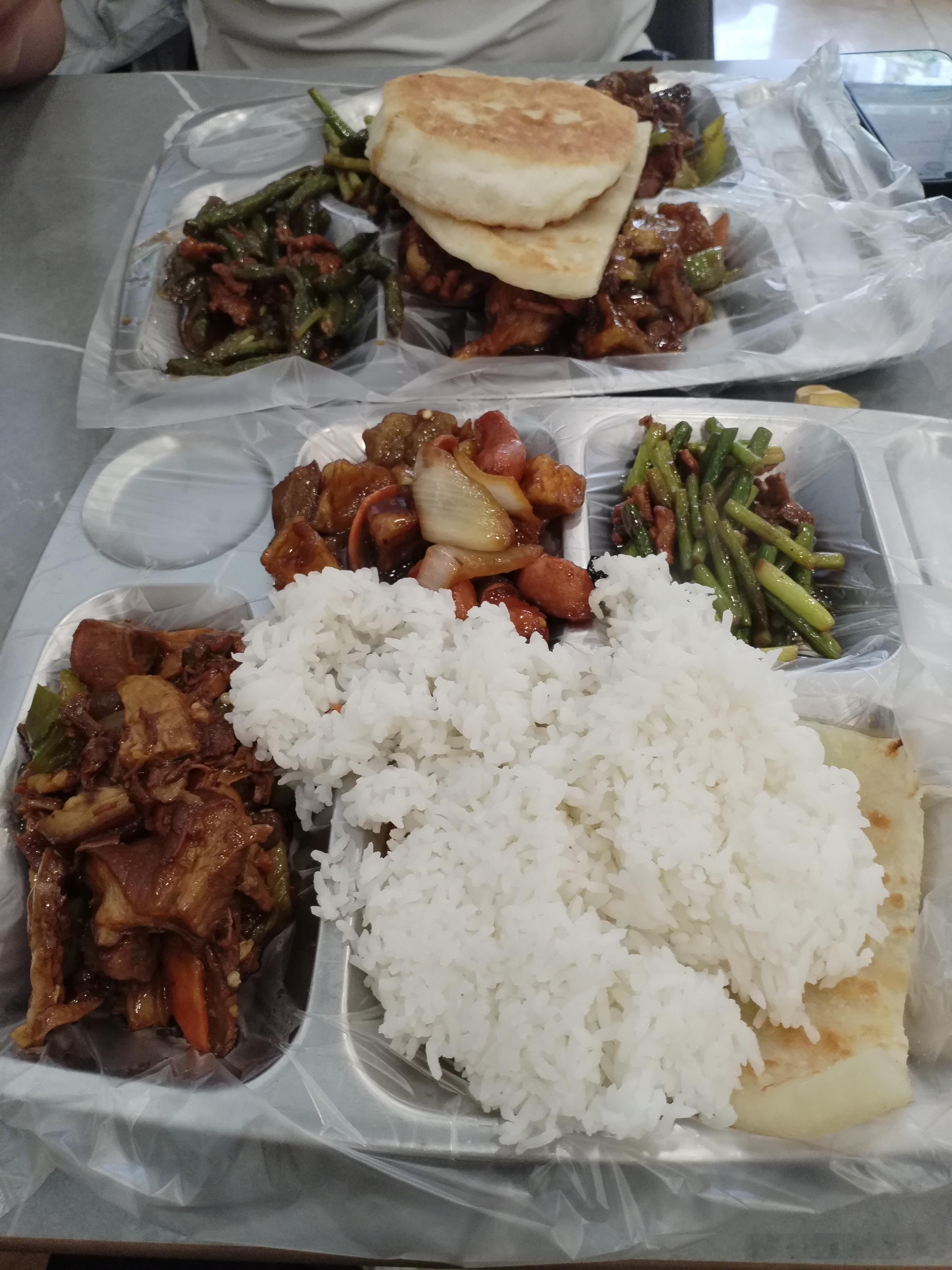在工作岗位上已经三天没人开口说话了能控制住自己的嘴的人，认知更高。在职场，话少的