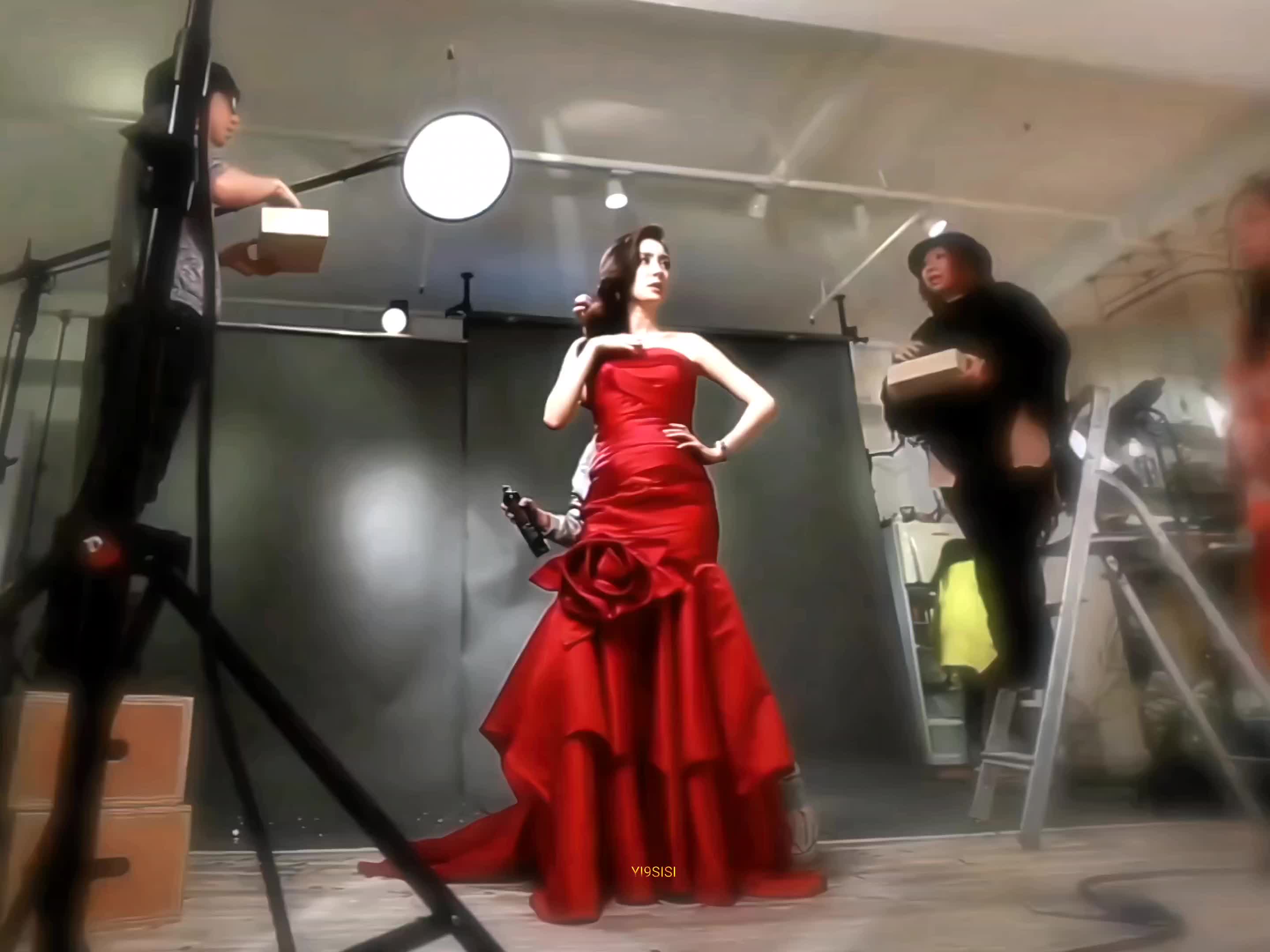 没见过大明星的 可以多看两遍