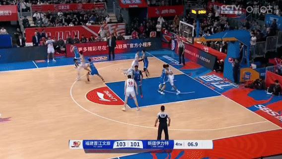 新疆队最后的绝杀战术也是一个经典战术，每名球员都有参与，重点就在队员们的执行力和