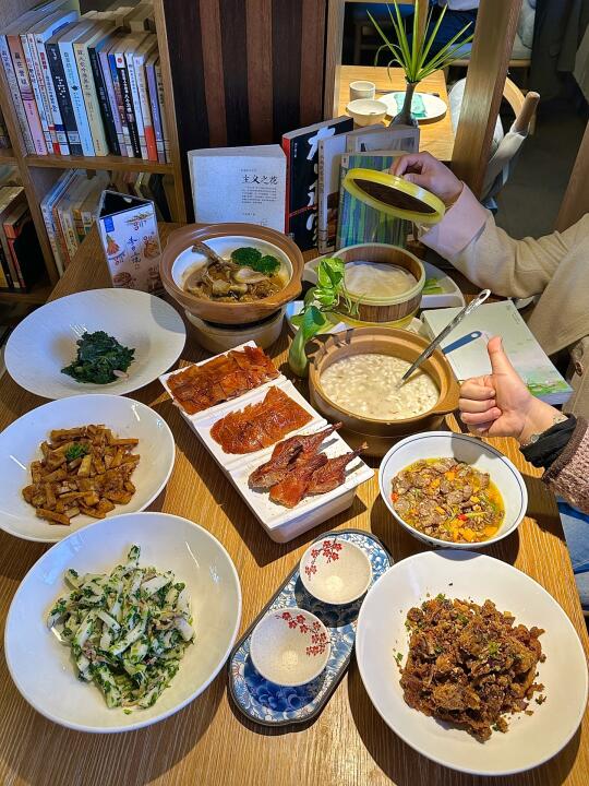 惊！西溪湿地旁竟藏着个图书馆餐厅