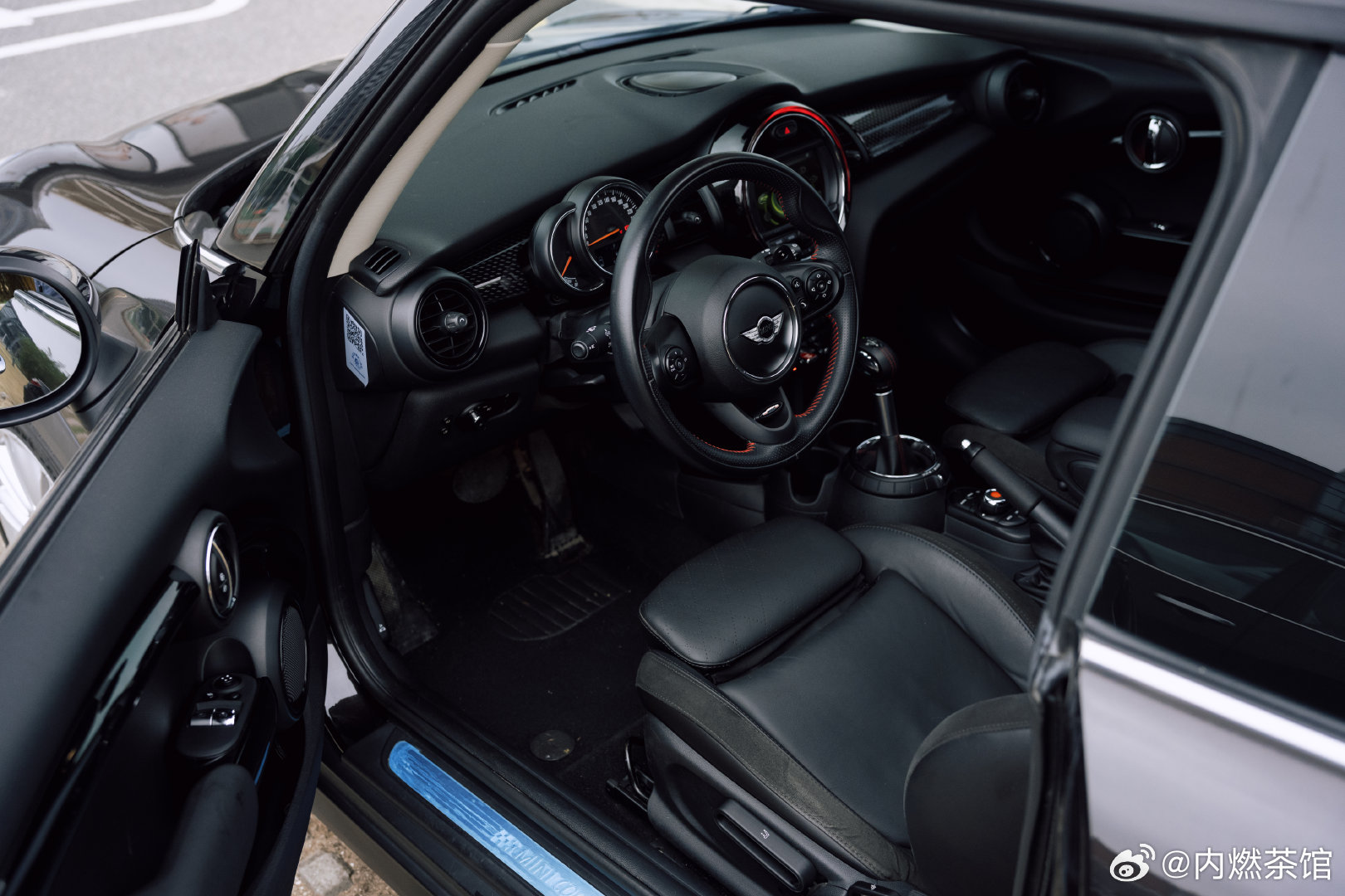 2016 Mini F56 Cooper S来自十年前的欢乐小车，经过几天的驾驶