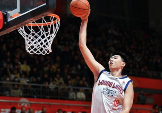 证明之战！离开广东对的徐昕狂砍27分14篮板4盖帽，让杜指导后悔

 在今晚结束