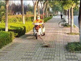 这个非常实用，可以申请专利，实用新型专利。夏天户外别说是干活，就是行路也是一身汗