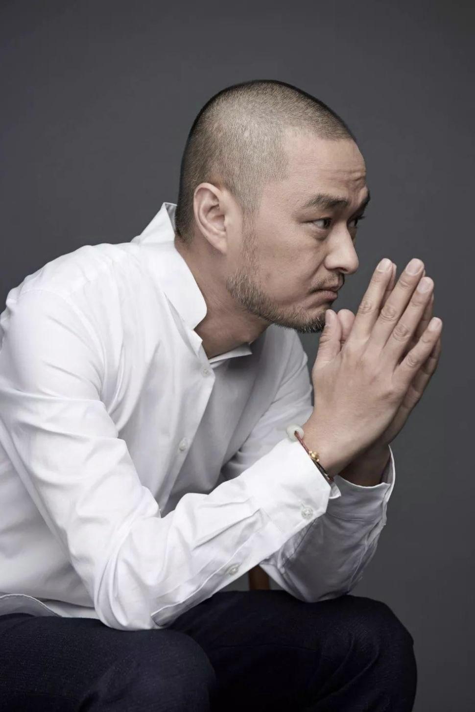 身家8个亿的北京协和医学博士冯唐，语出惊人：“越老越发现，人生第一件要紧事是睡觉