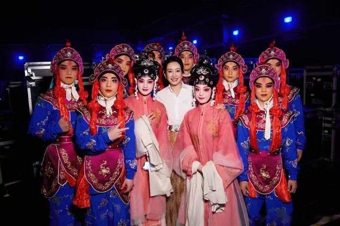 秦海璐台词没脏字但难听 花彩香骂人语录+1！一个字不带脏，但每句都往人心窝子戳。