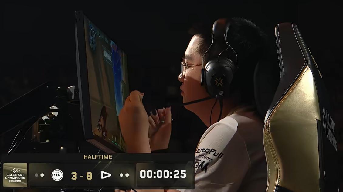 我超威  加油啊EDG！！！ 369谈BinBin收藏369视频 ​​​