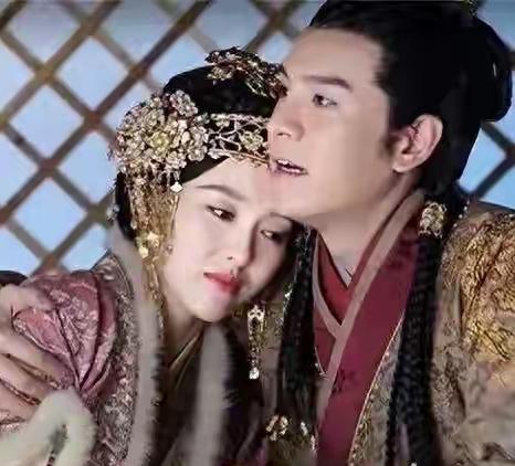 皇帝驾崩，萧皇后对大臣说：赶紧回家宰了你老婆，我嫁你，大臣照办……

这事儿听着