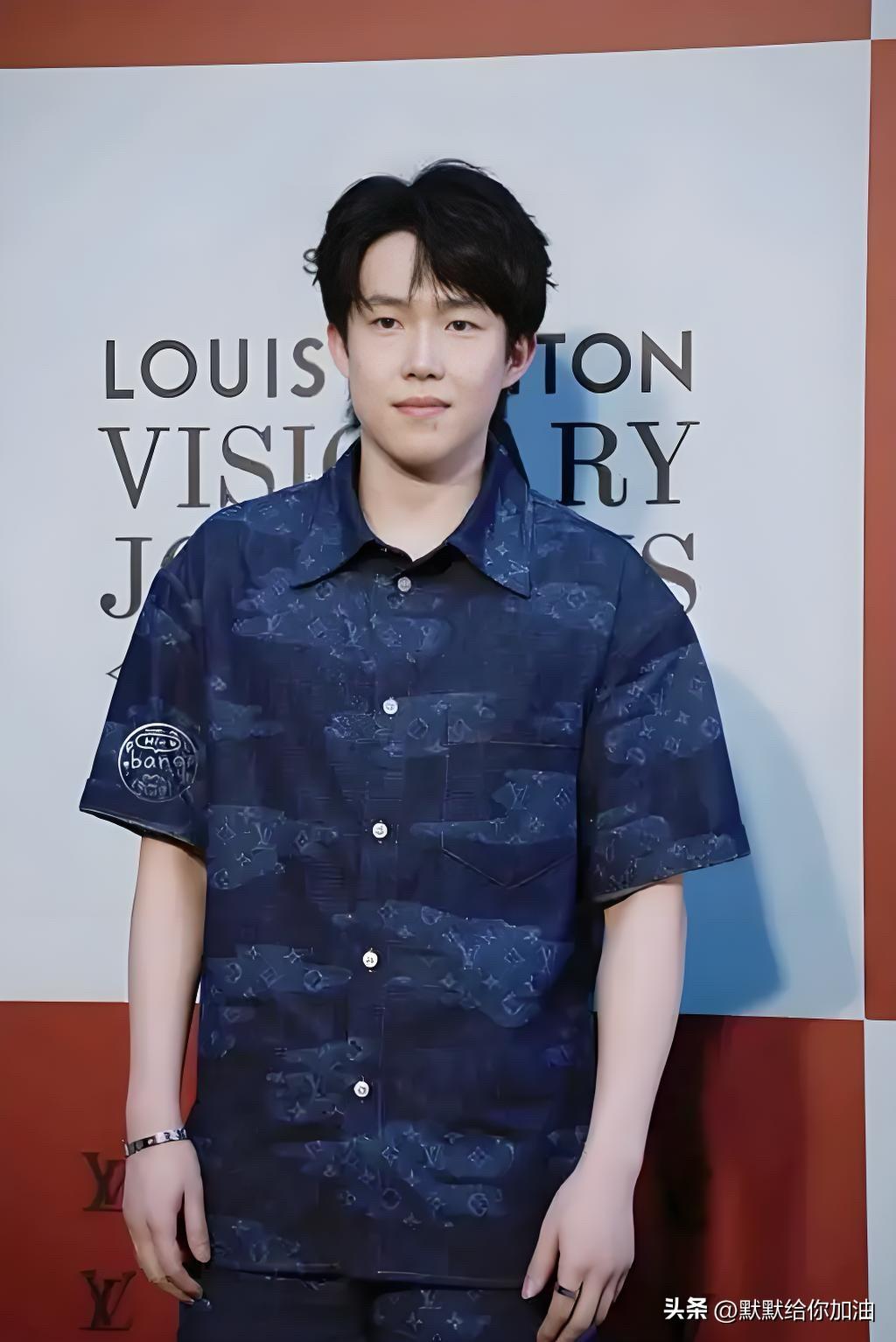 以王楚钦个性：退役后他会从事 3 个职业！

做网红
大头不是喜欢工作的人，所以