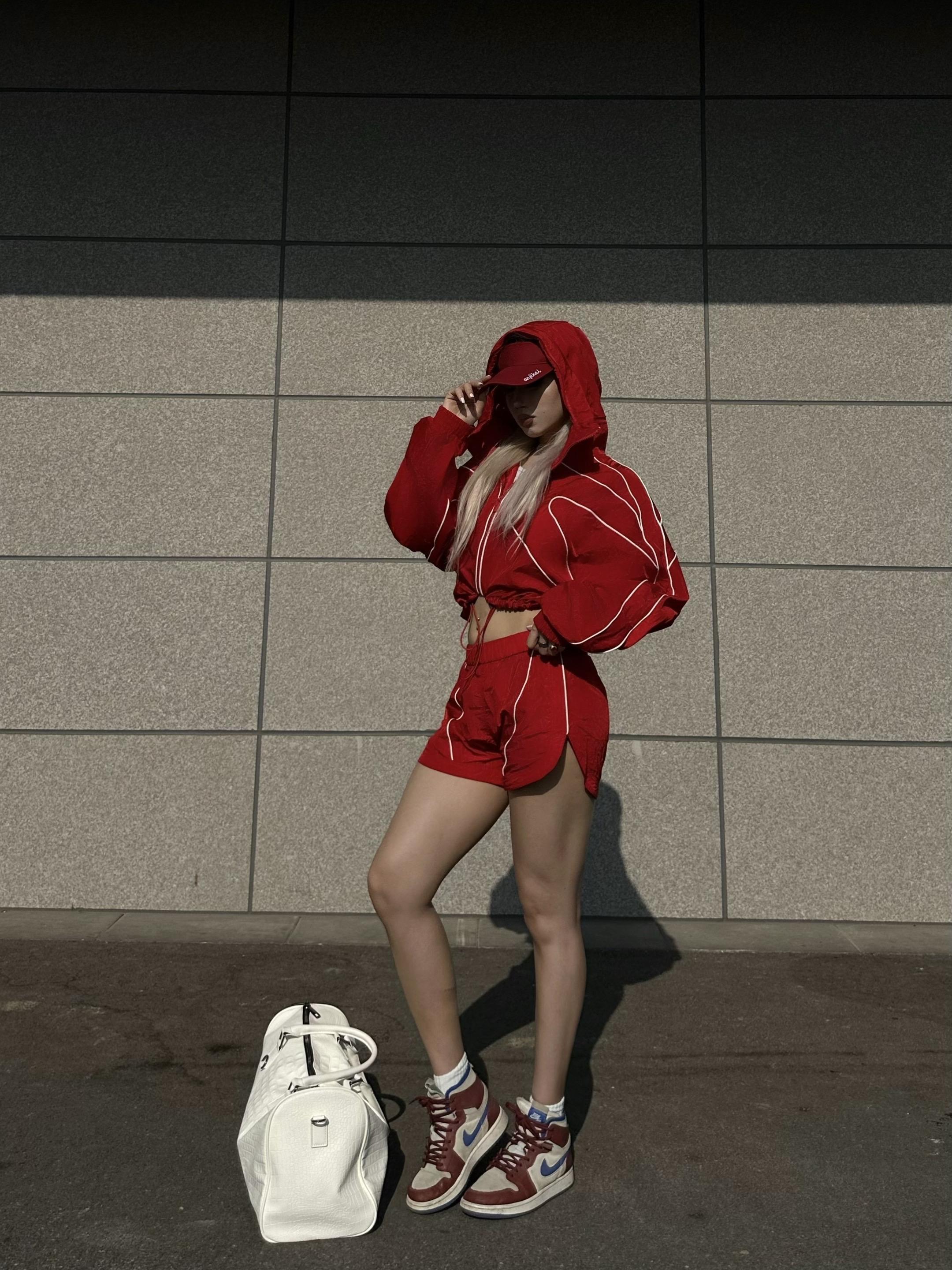 你好  我体育生。