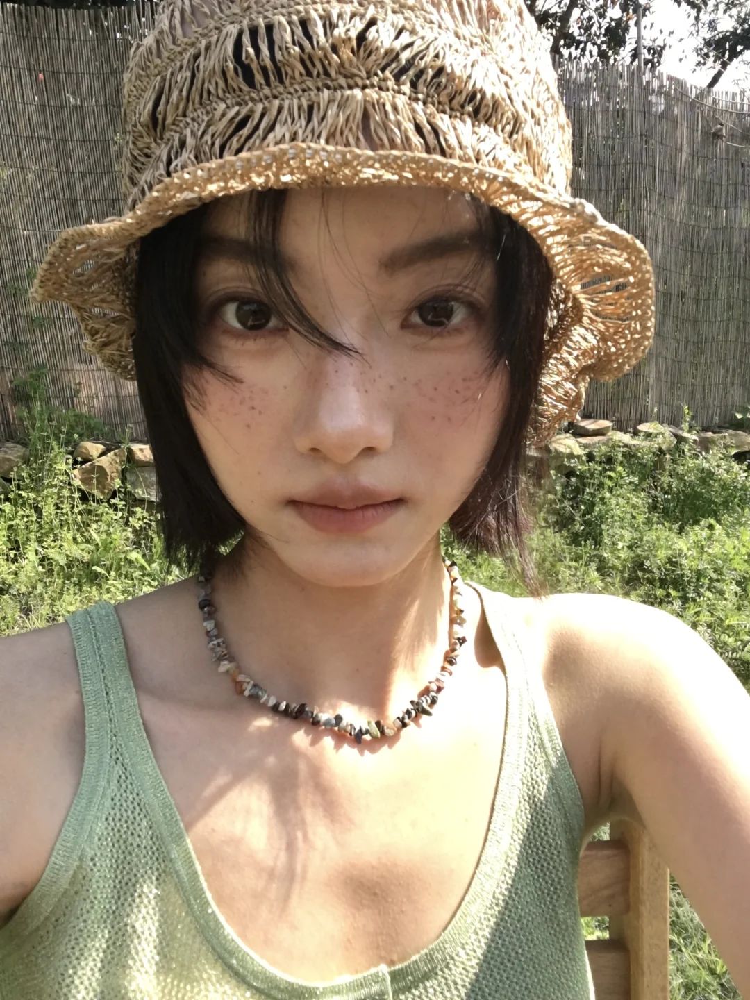 阳光下、微风中、绿意中