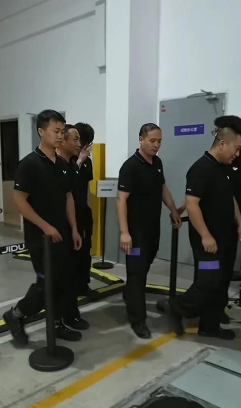 第一：女儿女当你老了，才会懂得：“最亲的”，只有这 15 人：第一：女儿女婿不亲