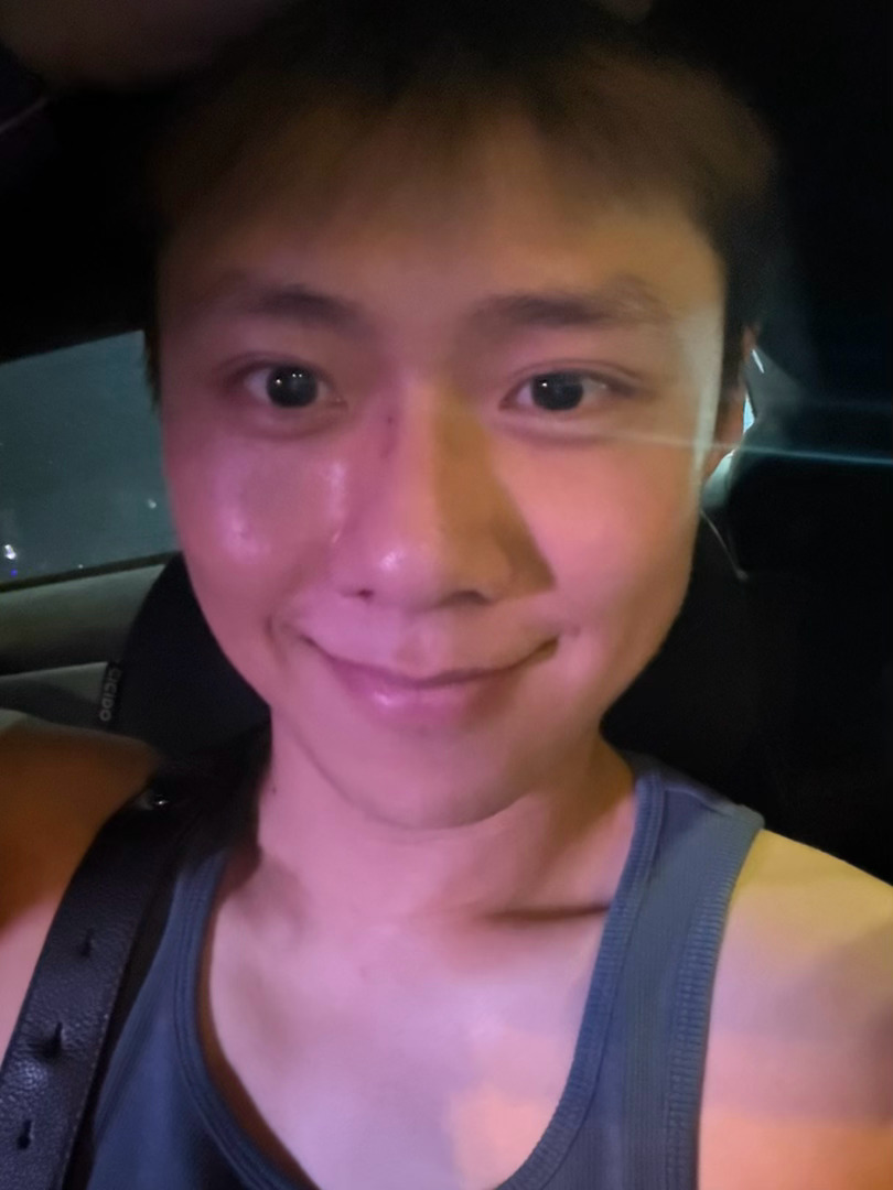 最近天天熬夜剪视频，打游戏，看电视剧，但是状态还是好的要命，我觉得我真的爱上胶原