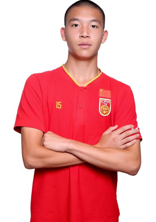 18岁王钰栋再跳级，有望进国足战沙特名单