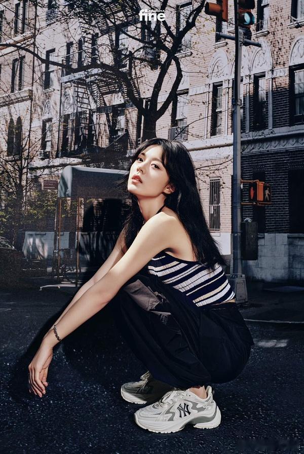 赵今麦时尚先生fine内页，新风格怎么评？ ​​​