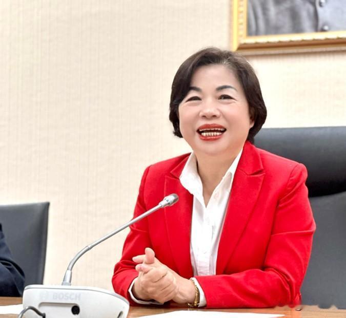 台中市长提名陷僵局 杨琼璎为什么要拖到3月底？

针对台中市长提名协调破局，国民